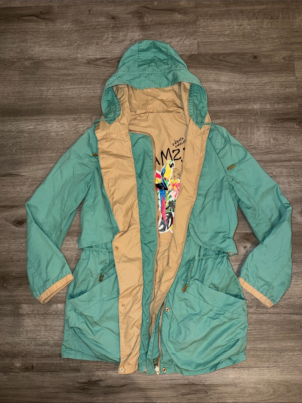 Revisable women’s jacket fits to XS